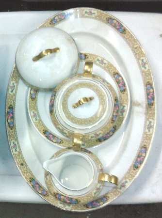 FR44 Sugar Bowl & Lid