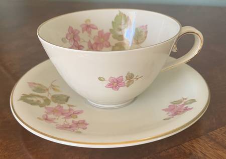 FR56 Flat Cup & Saucer Set