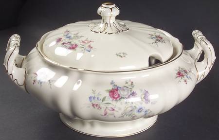 FR72 Tureen &  Lid