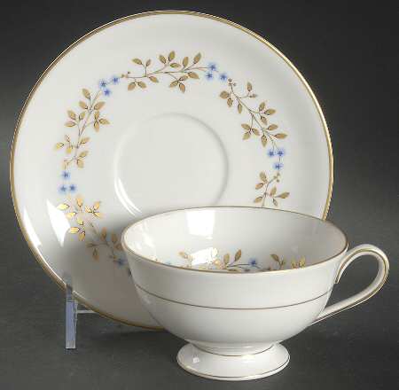 Noblesse Footed Cup & Saucer Set