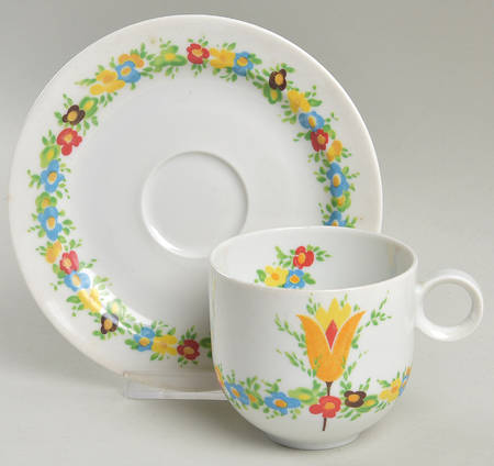 Palette Flat Cup & Saucer Set
