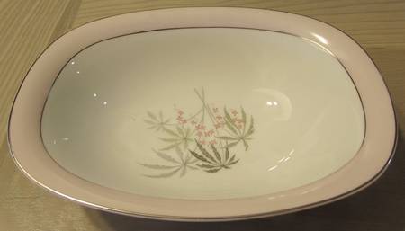 Palm Springs 9" Oval Vegetable Bowl