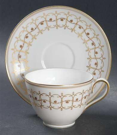 Rhythm Flat Cup & Saucer Set