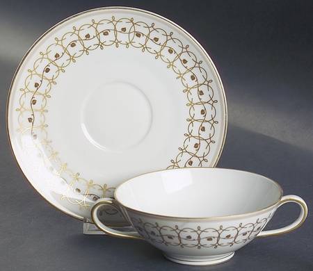 Rhythm Footed Cream Soup Bowl & Saucer Set