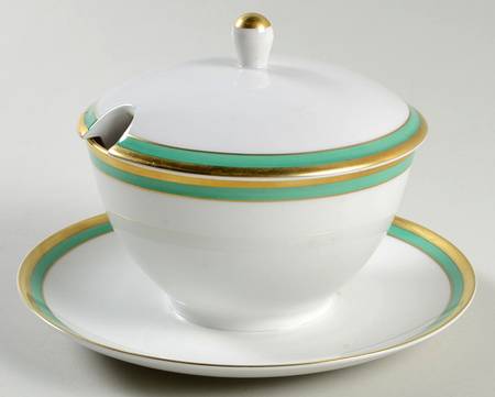 Sherwood Gravy Boat w/Attached Underplate & Lid