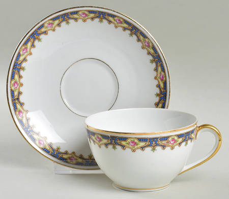Rosebud (15484) Flat Cup & Saucer Set
