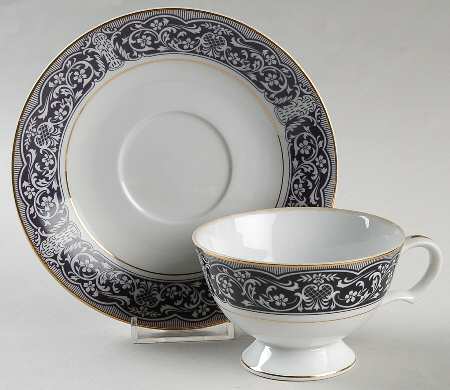 Muse Footed Cup & Saucer Set