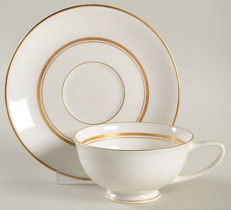 Dorset Footed Cup & Saucer Set