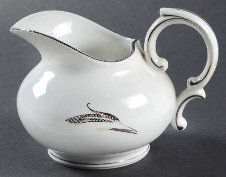 Full Crop Creamer