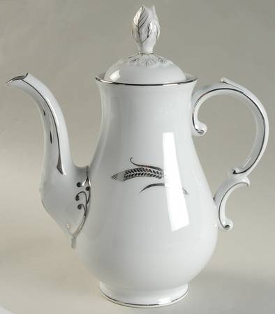 Full Crop Coffee Pot & Lid