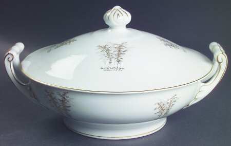 Gold Bamboo Round Covered Vegetable