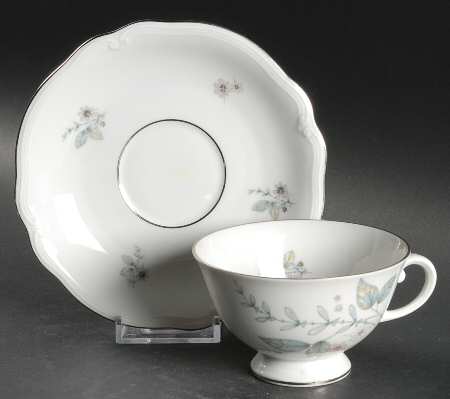 Bluette Footed Cup & Saucer Set