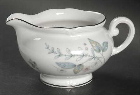 Bluette Creamer