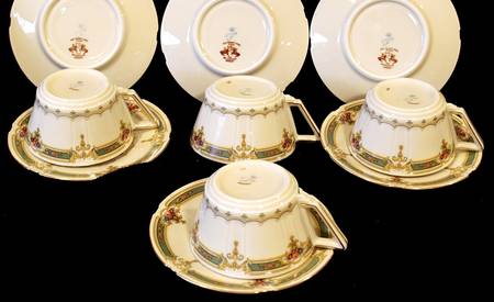 FUR11 Flat Cup & Saucer Set