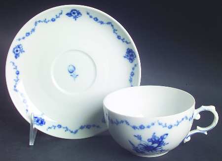 Lottine Flat Cup & Saucer Set