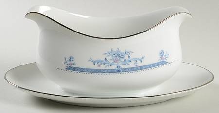 Clayton Gravy Boat with Attached Underplate