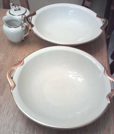 FR106 9" Oval Vegetable Bowl