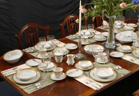 Laura 63 Piece Estate Set