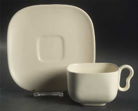 Tiempo White (Salt) Flat Cup & Saucer Set