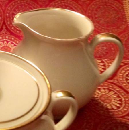 02422 Creamer