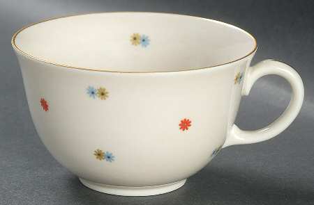 01573 Footed Cup
