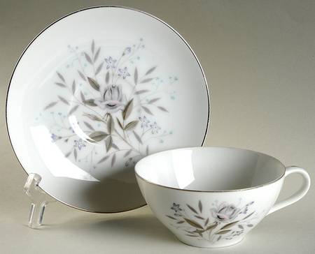 Memphis Flat Cup & Saucer Set