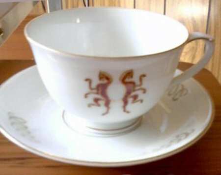 FUK29 Footed Cup & Saucer Set