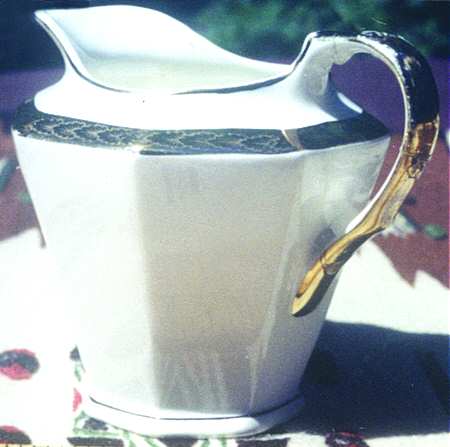 FC33 Creamer