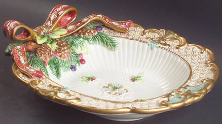 Florentine Christmas (Giftware) 10" Oval Vegetable Bowl