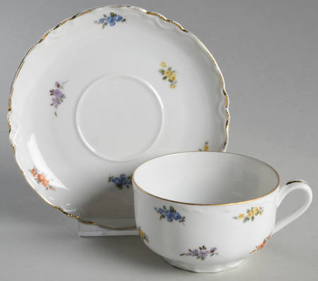 FR138 Flat Cup & Saucer Set