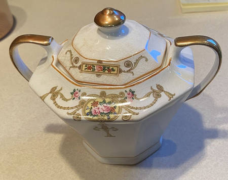 FHI1 Sugar Bowl & Lid by French Belclair