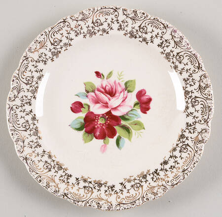 Aristocrat (Scalloped Edge, Smooth Rim) Bread & Butter Plate