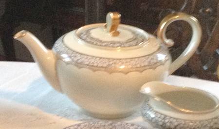 FR150 Teapot & Lid