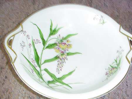 Ursula Handled Cake Plate