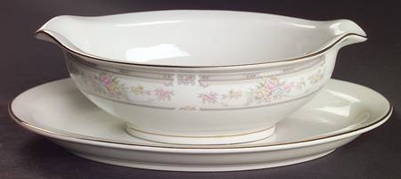 Southampton (Design on Edge) Gravy Boat & Underplate