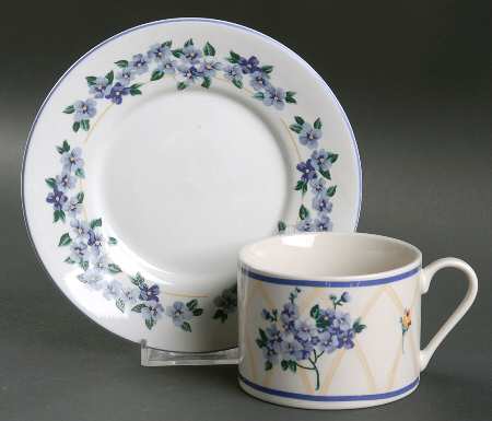 Hydrangea Flat Cup & Saucer Set