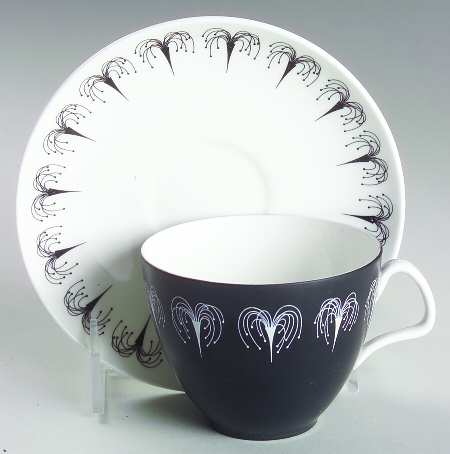 Domino Flat Cup & Saucer Set