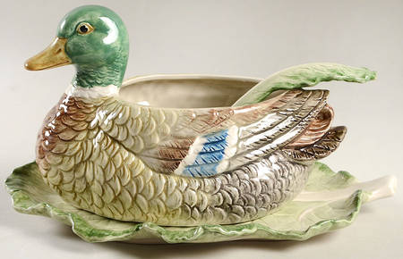 Autumn Leaves Sauce Boat & Underplate with Ladle