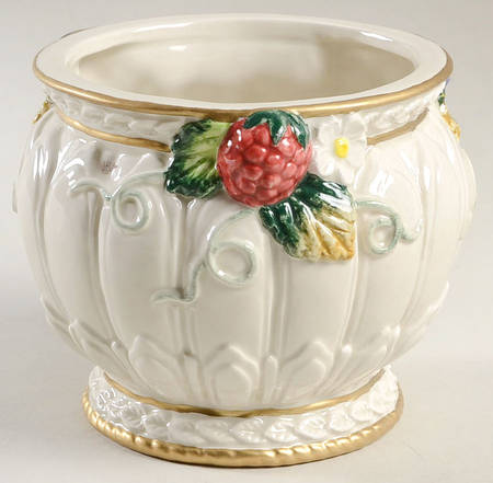 Strawberries & Roses 6" Candy Box No Lid