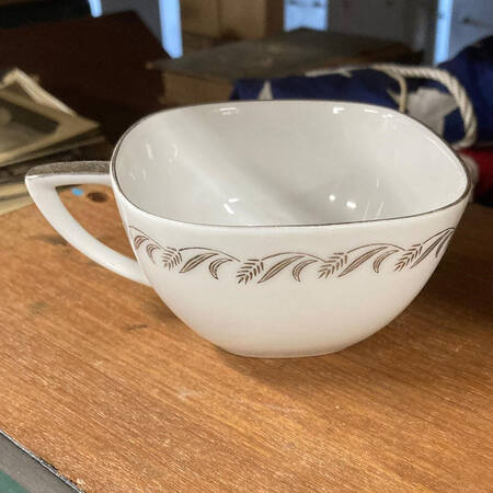Silver Wave Flat Cup
