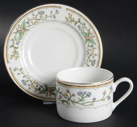Wellesley Flat Cup & Saucer Set