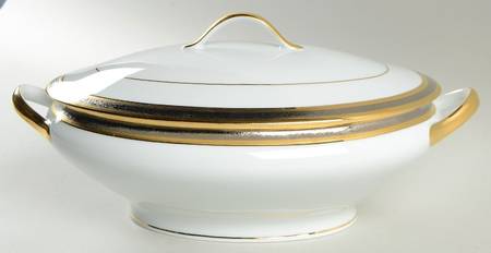 Petit Palais Oval Tureen & Lid
