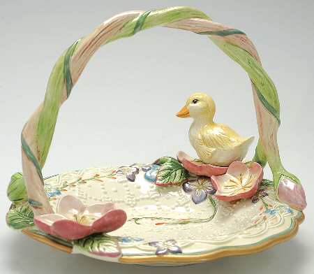 Garden Rhapsody 10" Handled Basket