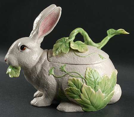 Le Lapin Tureen & Lid w/Ladle