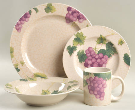 Grape Valley 4 Piece Place Setting