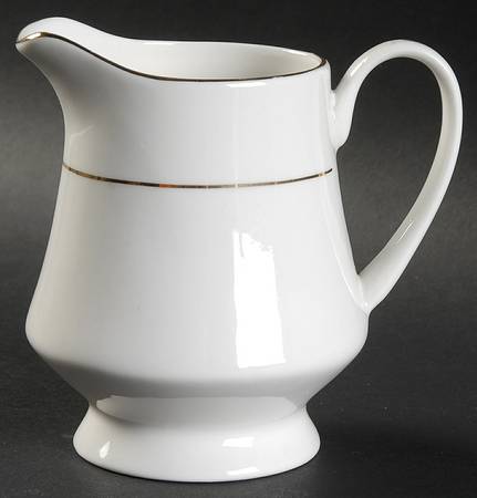 Simplicity Gold (Rim Shape) Creamer by Farberware