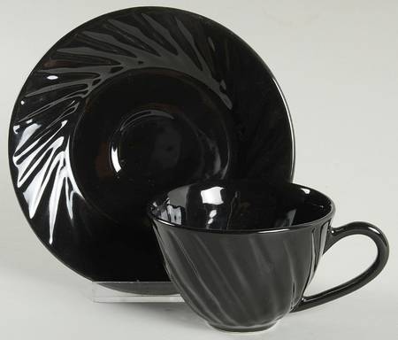Pearl Black Flat Cup & Saucer Set