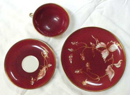 20253 Footed Cup & Saucer Set
