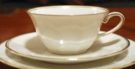 FR276 Flat Cup & Saucer Set