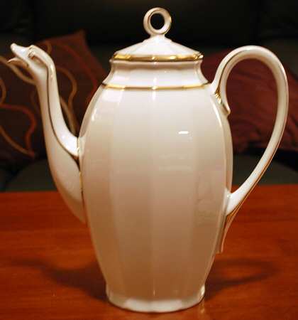 FR276 Coffee Pot & Lid